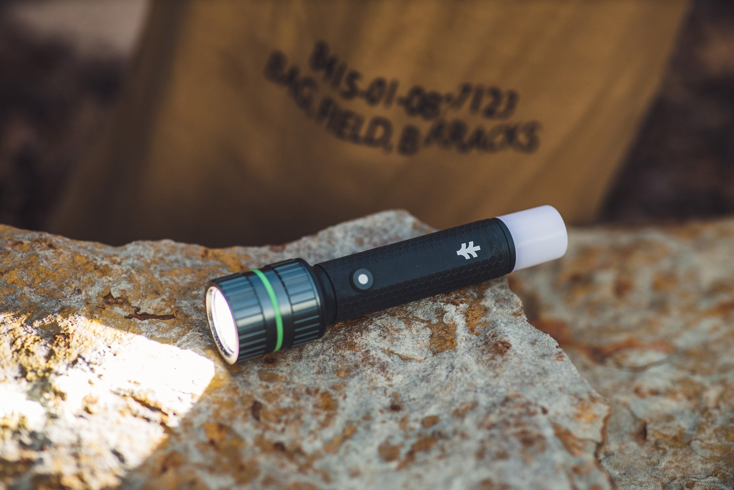 blitz flash ver 1.1 ブリッツ　フラッシュ Blitz | 1000 Lumen LED Rechargeable Combo Flashlight | IPX4